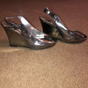 Gianni Bini low heel shiny silver heels